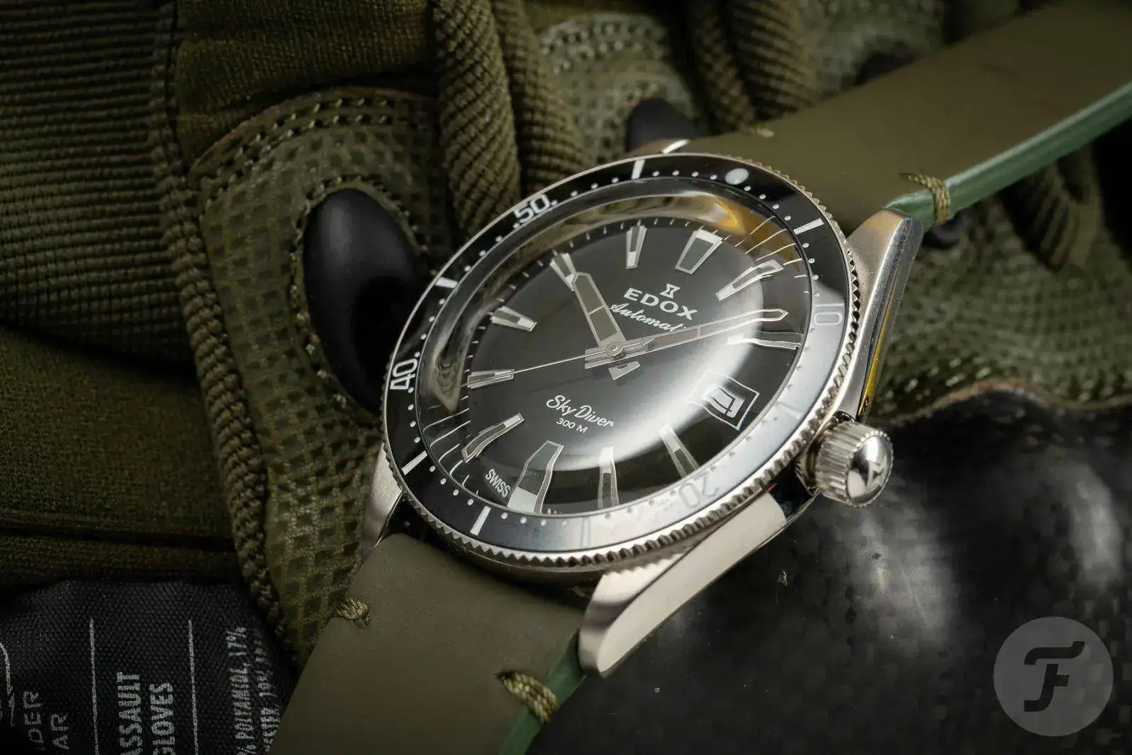 Edox-SkyDiver-Date-Automatic-LE.008.webp