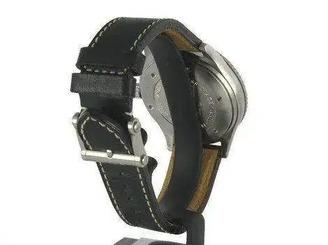 eer-Master-II-World-Timer-DM1028C-DM1028C-LAJ-WH-3.webp