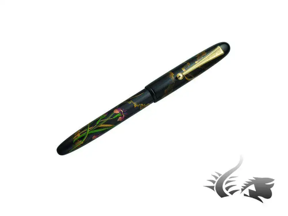 eet-Flag-and-Moon-Maki-e-Fountain-Pen-FN-10M-AT--1.webp