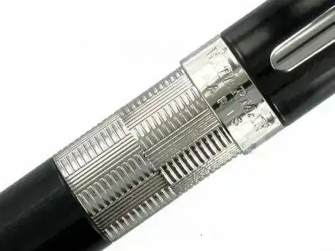 egance-Black-Lacquer-Fountain-Pen-Nib-F-S0891390-4.webp