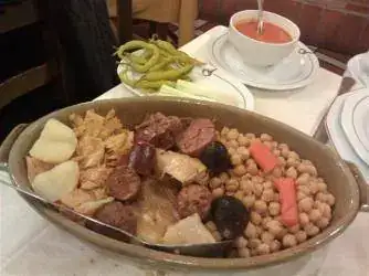 El-puchero-de-mi-abuela-valdemoro_02-Small_0.webp