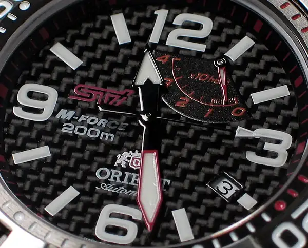 el03003b_dial.webp