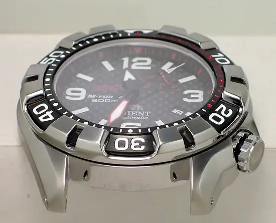el03003b_lugs.webp
