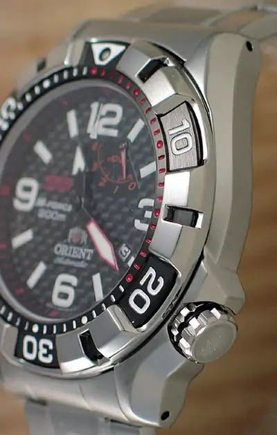 el03003b_side.webp