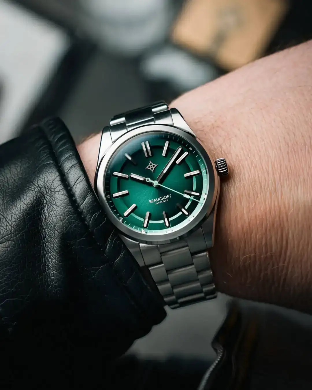 ELEMENT_FOREST_GREEN_WRIST_SHOT_1080x.webp