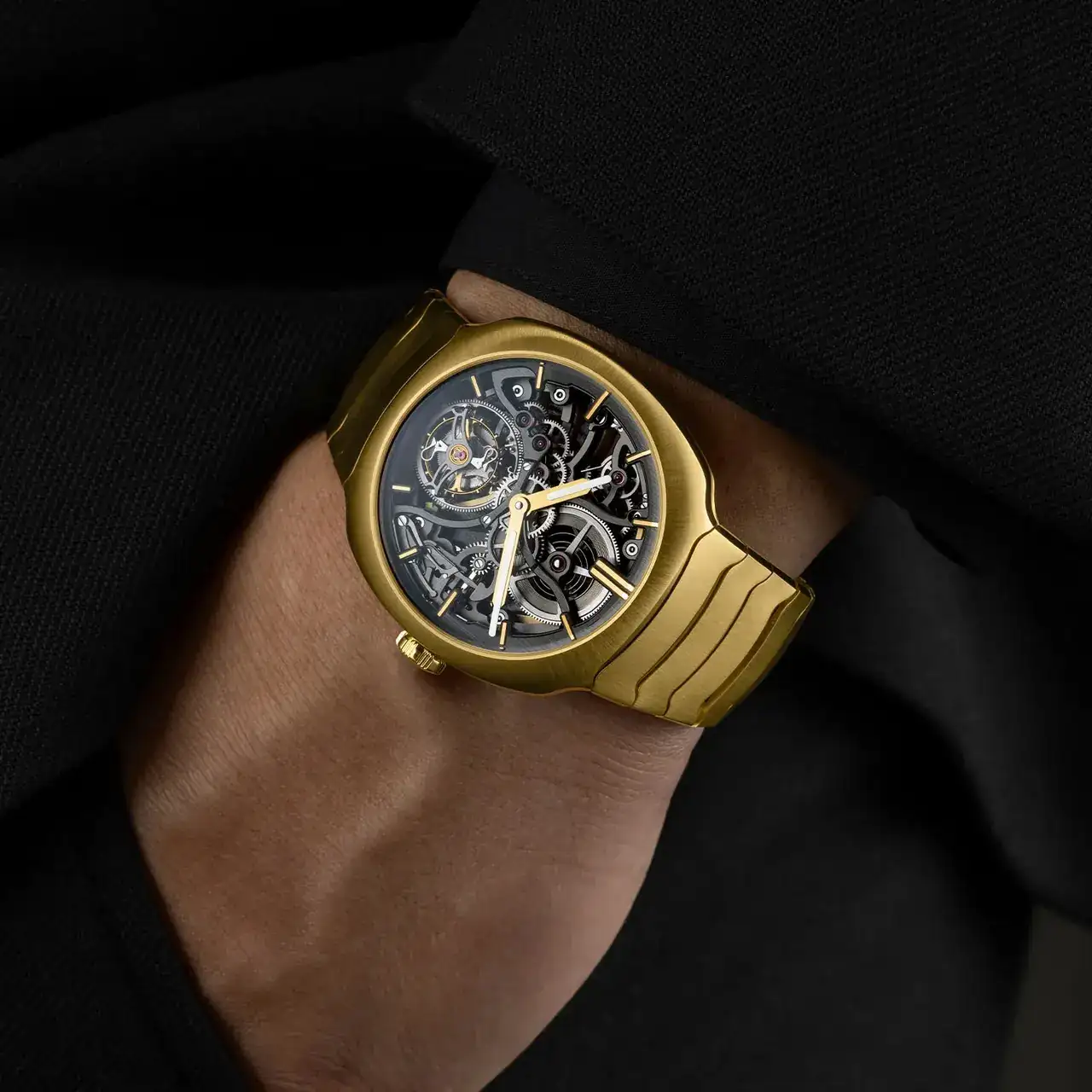 H Moser Cie Streamliner Tourbillon Skeleton Oro amarillo Exclusivo de la boutique de California - 2