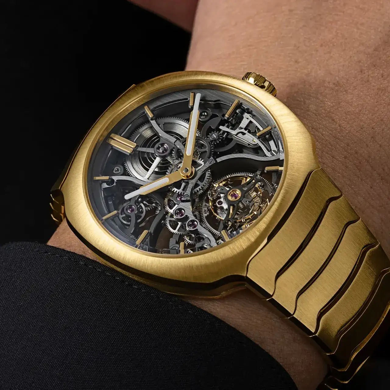 H Moser Cie Streamliner Tourbillon Skeleton Oro amarillo Exclusivo de la boutique de California - 8