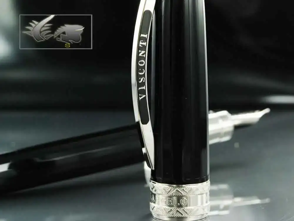 elo-2014-Fountain-Pen-Resin-Platinum-trim-29400--5.webp