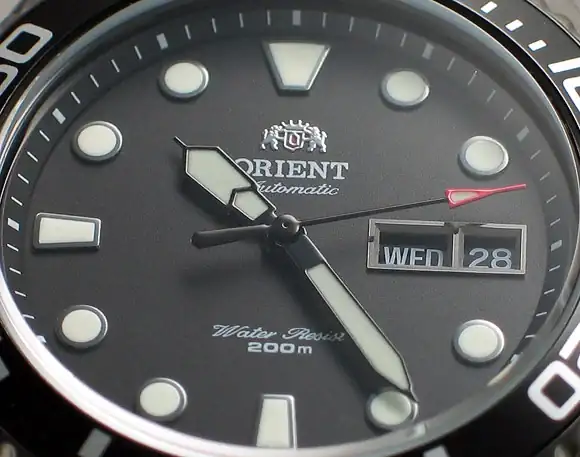 em65007b_dial.webp