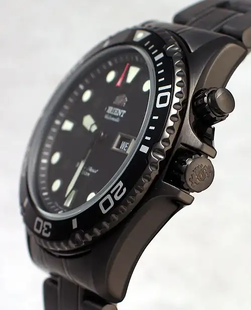 em65007b_side.webp