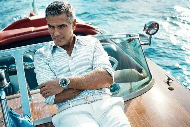 en-sommer-mit-george-clooney-und-der-omega-ploprof.webp