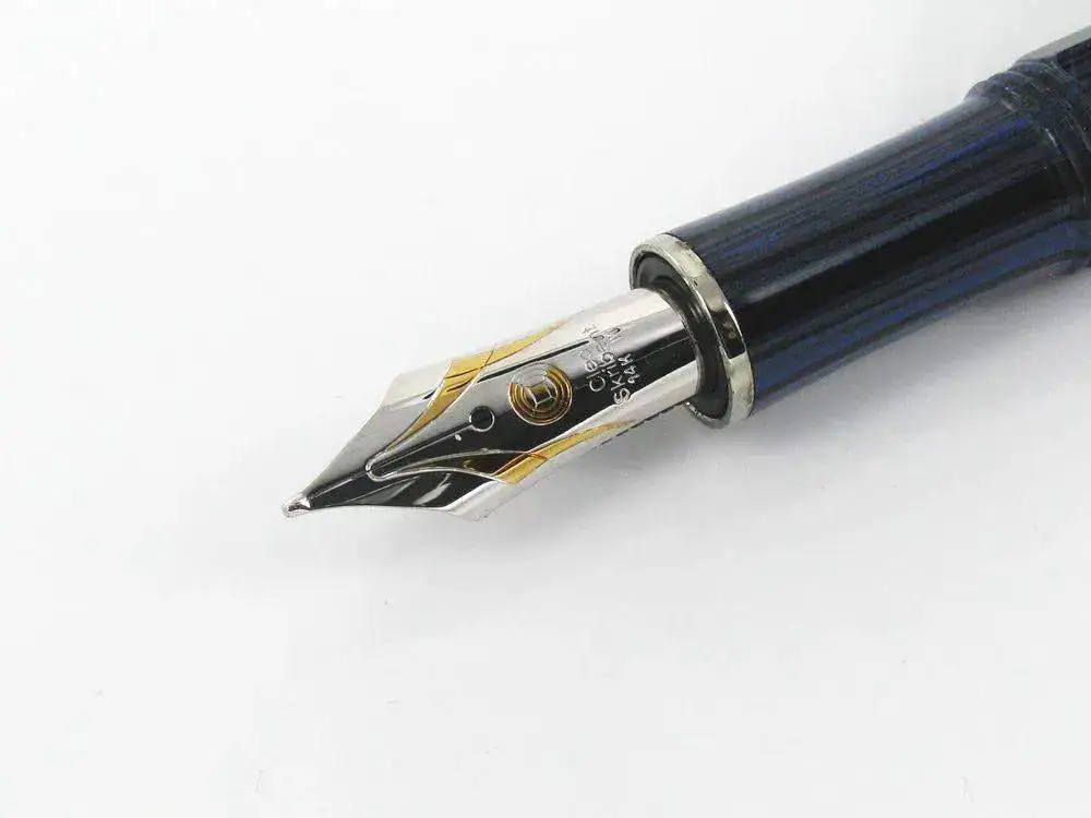 ent-Fountain-Pen-Ebonite-Edition-14K-Nib-CS27001-2.webp