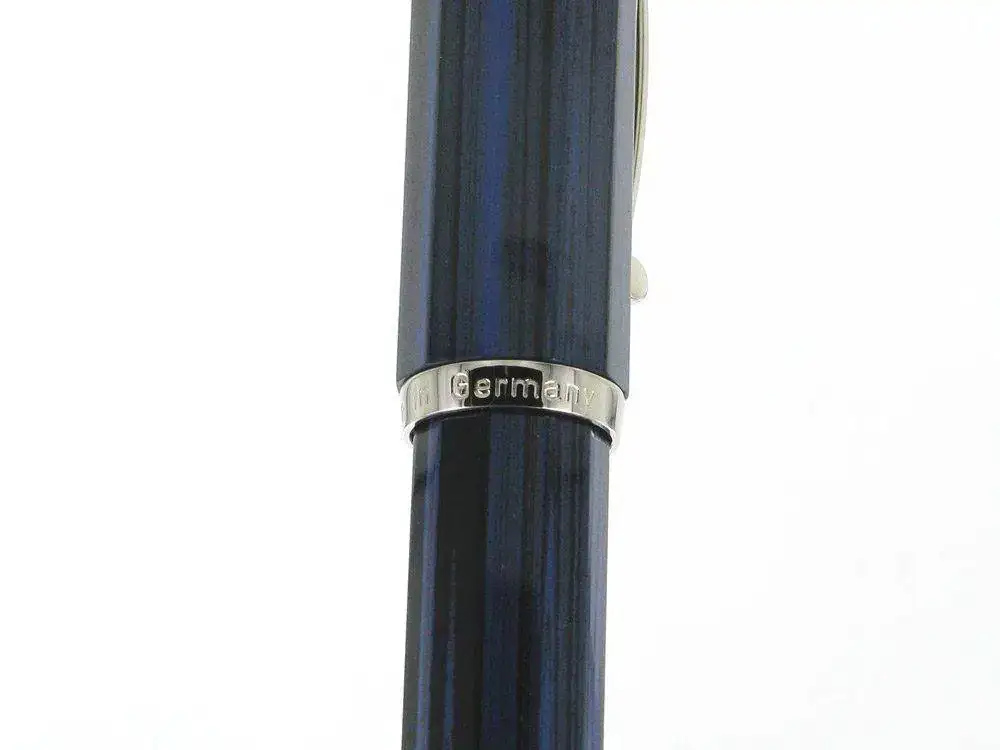 ent-Fountain-Pen-Ebonite-Edition-14K-Nib-CS27001-5.webp