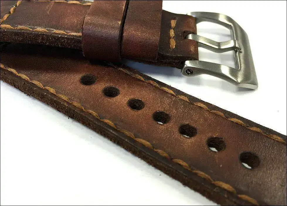 enuine-vintage-leather-watch-strap-24-24-125-75-10.webp