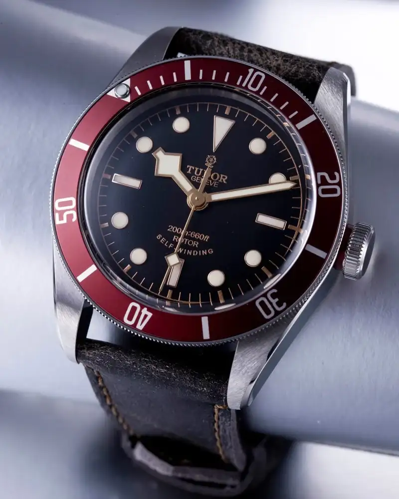 eritage-black-bay-breitling-heritage-tudorblackbay.webp