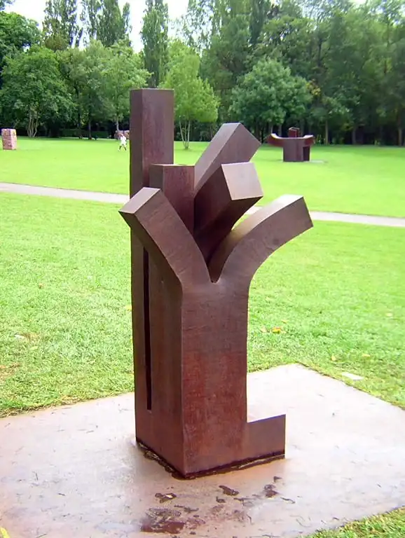 escultura-chillida-leku.webp