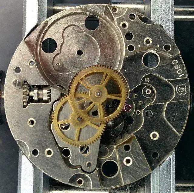 ETA_1080_Raederwerk.webp