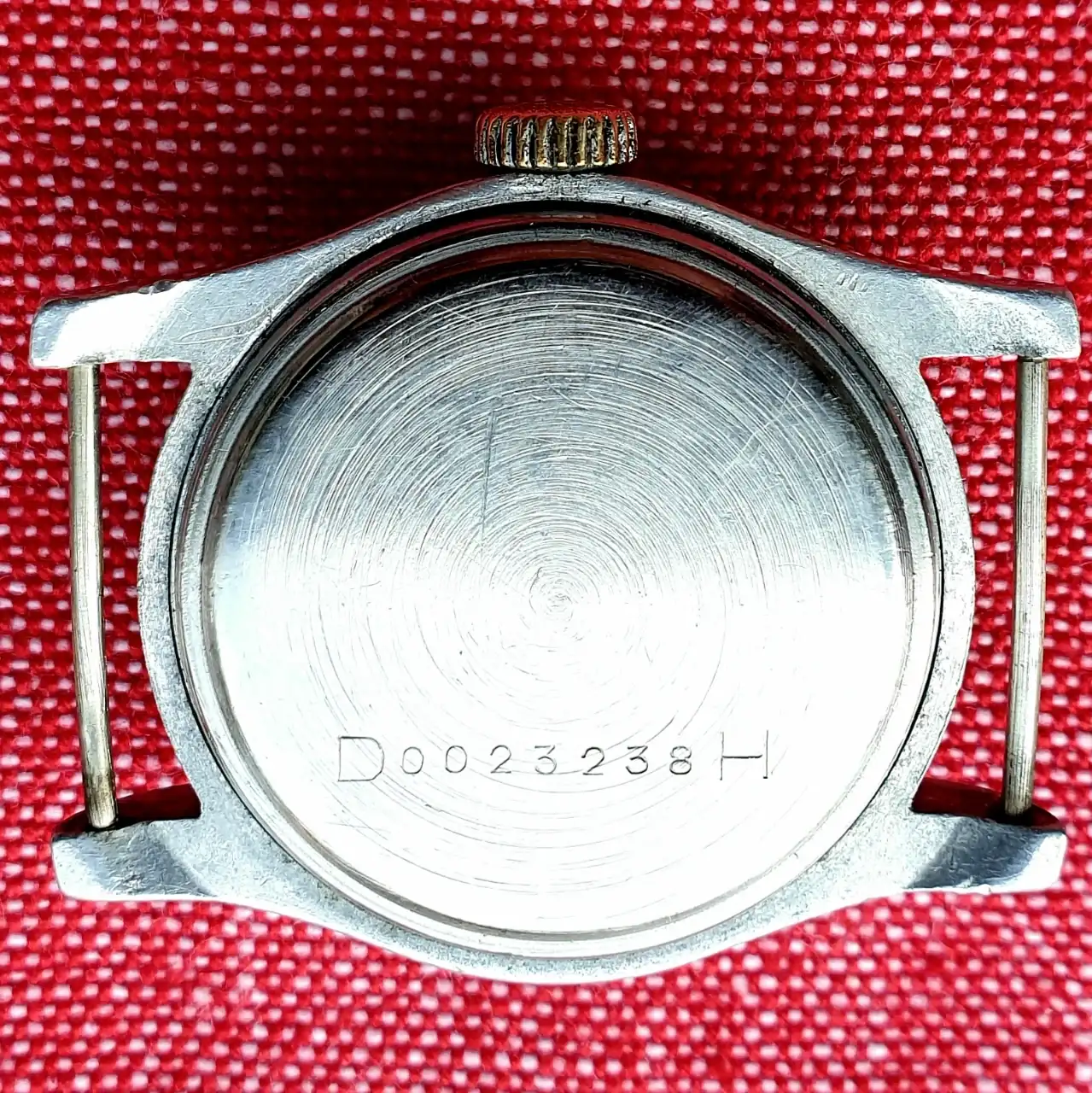 ETANCHE 2, Alu case, (0.70 µSv-h radiation) .webp