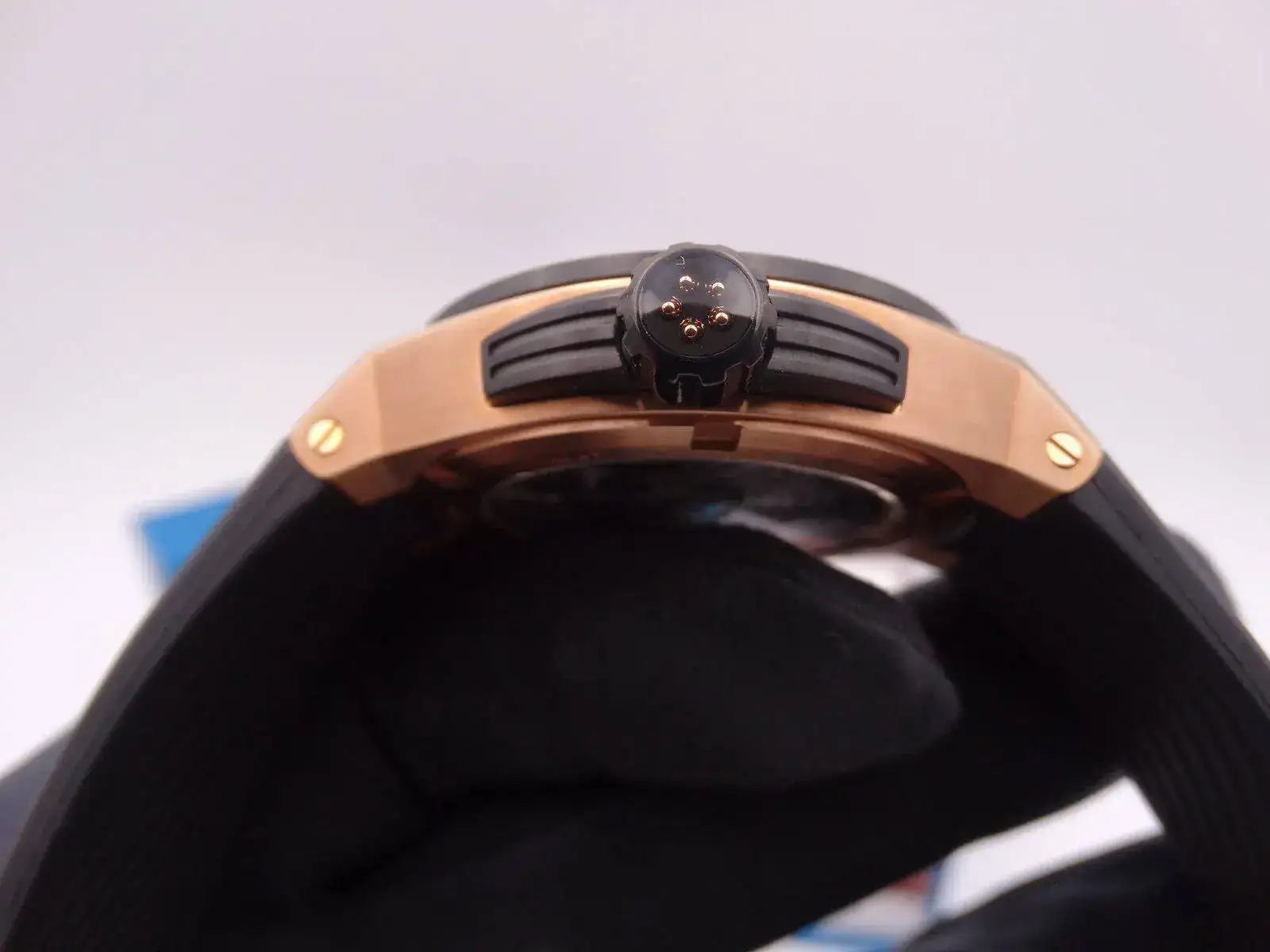 Eterna Kontiki 2 Time Zones Manufacture 04268.webp