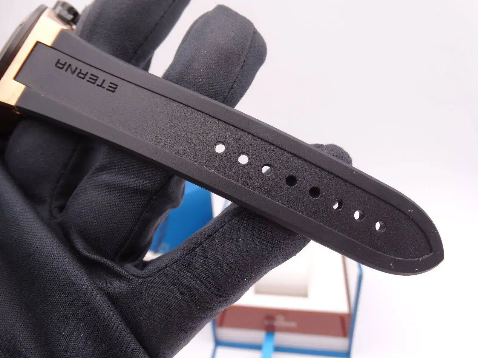 Eterna Kontiki 2 Time Zones Manufacture 04270.webp