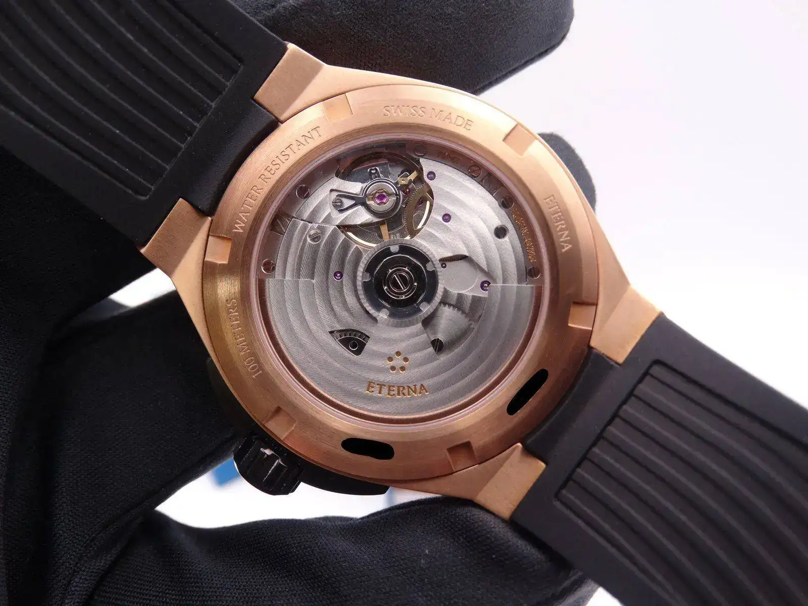 Eterna Kontiki 2 Time Zones Manufacture 04272 copia.webp