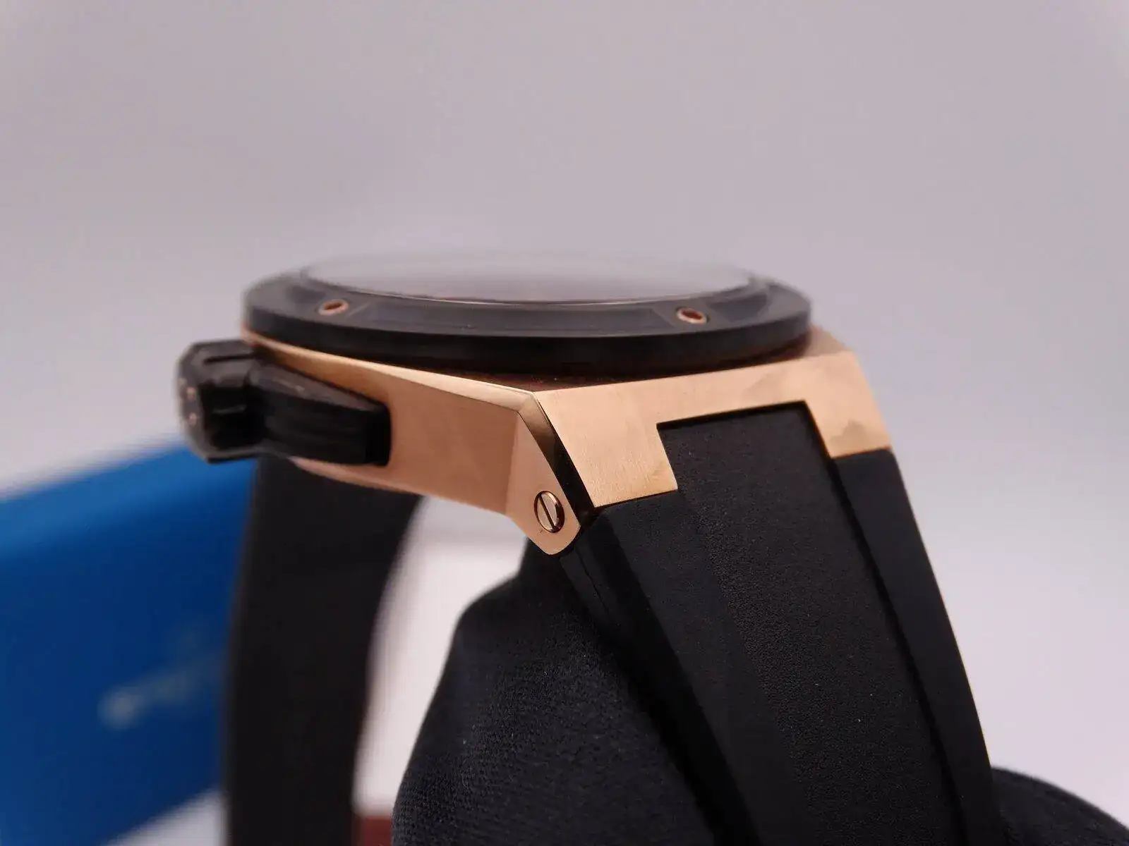 Eterna Kontiki 2 Time Zones Manufacture 04284.webp