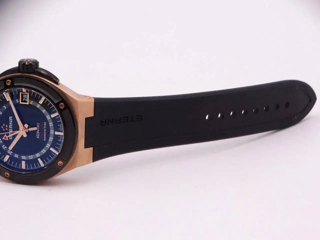 Eterna Kontiki 2 Time Zones Manufacture 09592.webp