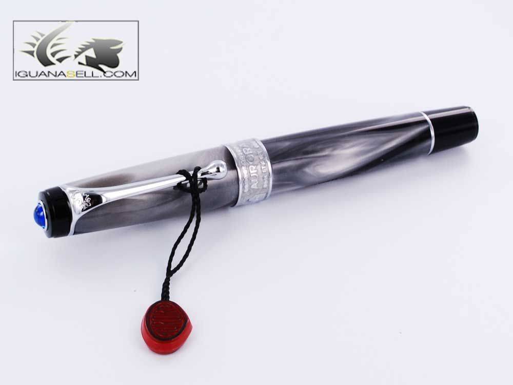 -Europa-Marbled-Fountain-Pen-Limited-Edition-540-2.jpg