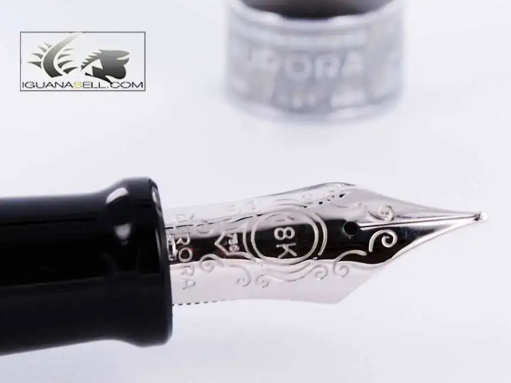 -Europa-Marbled-Fountain-Pen-Limited-Edition-540-3.webp