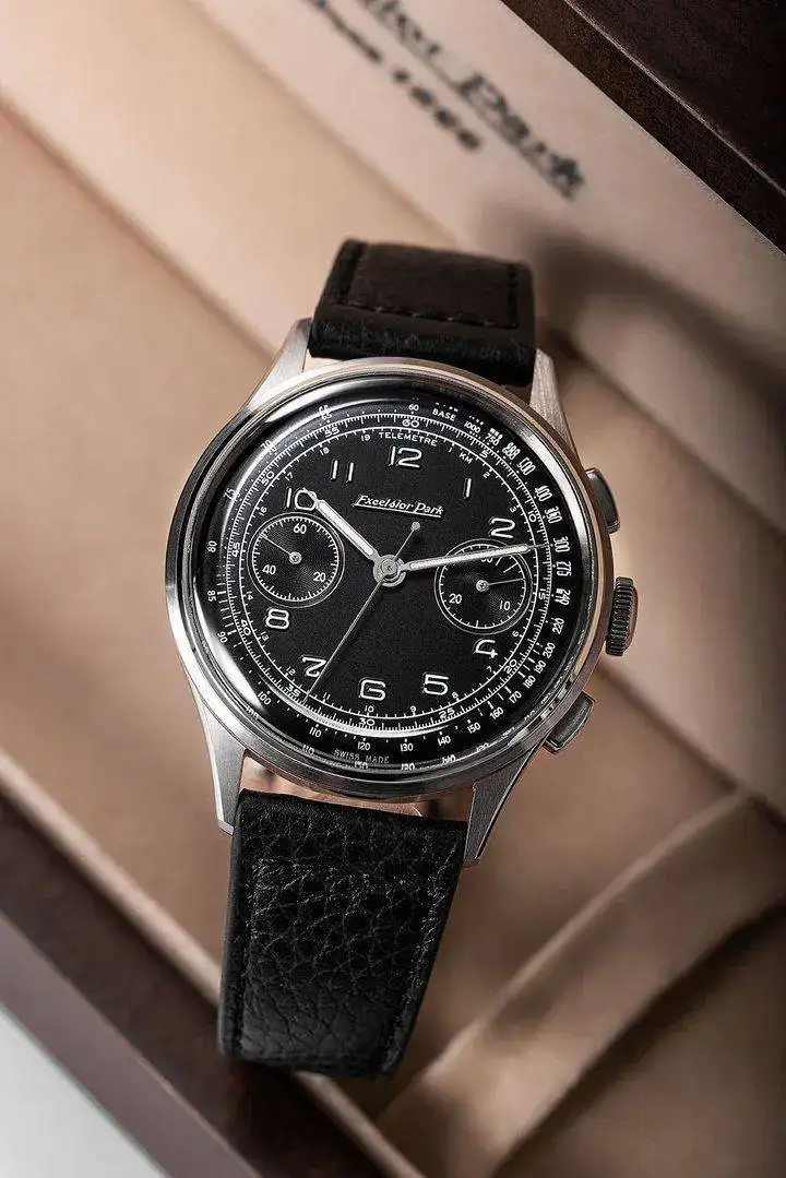 excelsior-park-box-black-strap-black-dial-11_720x.jpg