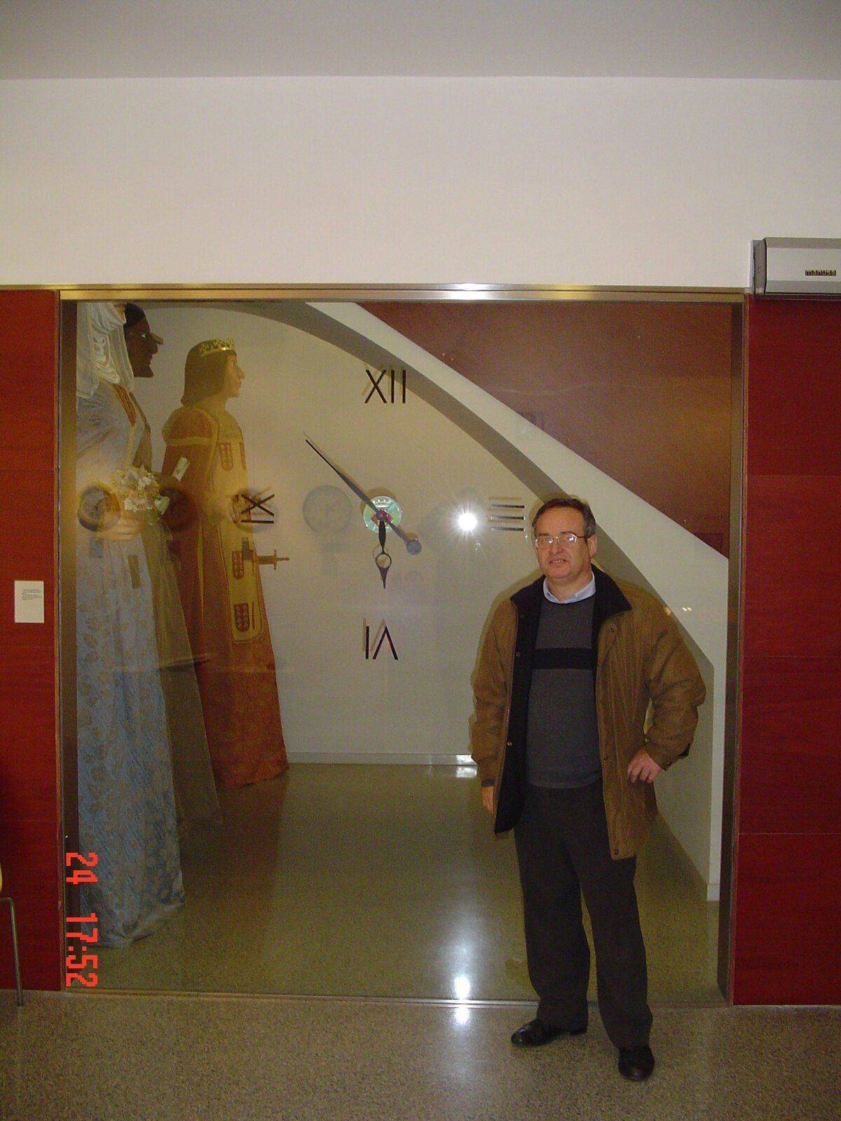 Exposición  casa de la vila  Montcada  2004.jpg