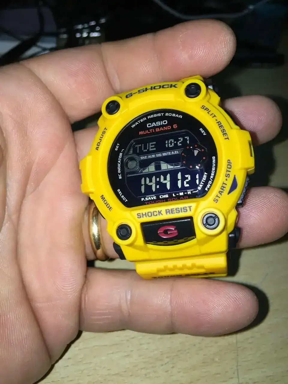 f1kMcky.webp