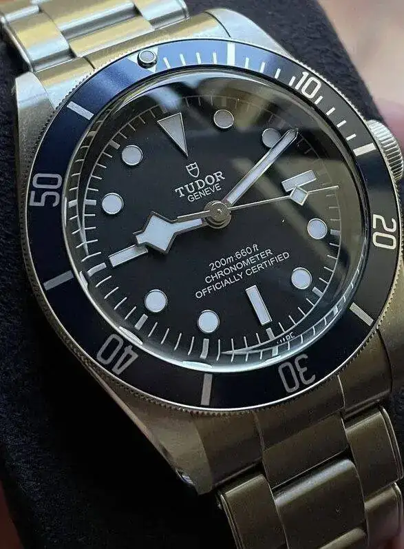 FAA84DCB-B223-408C-9767-0F21AED67B45.webp