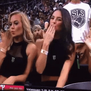 fan-cheerleader.gif