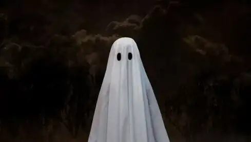 fantasma-2-e1666836086858.webp