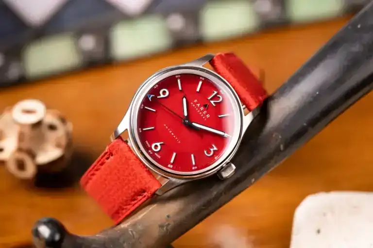 Farere-36mm-Three-Hand-Discovery-Red-9-768x512.webp
