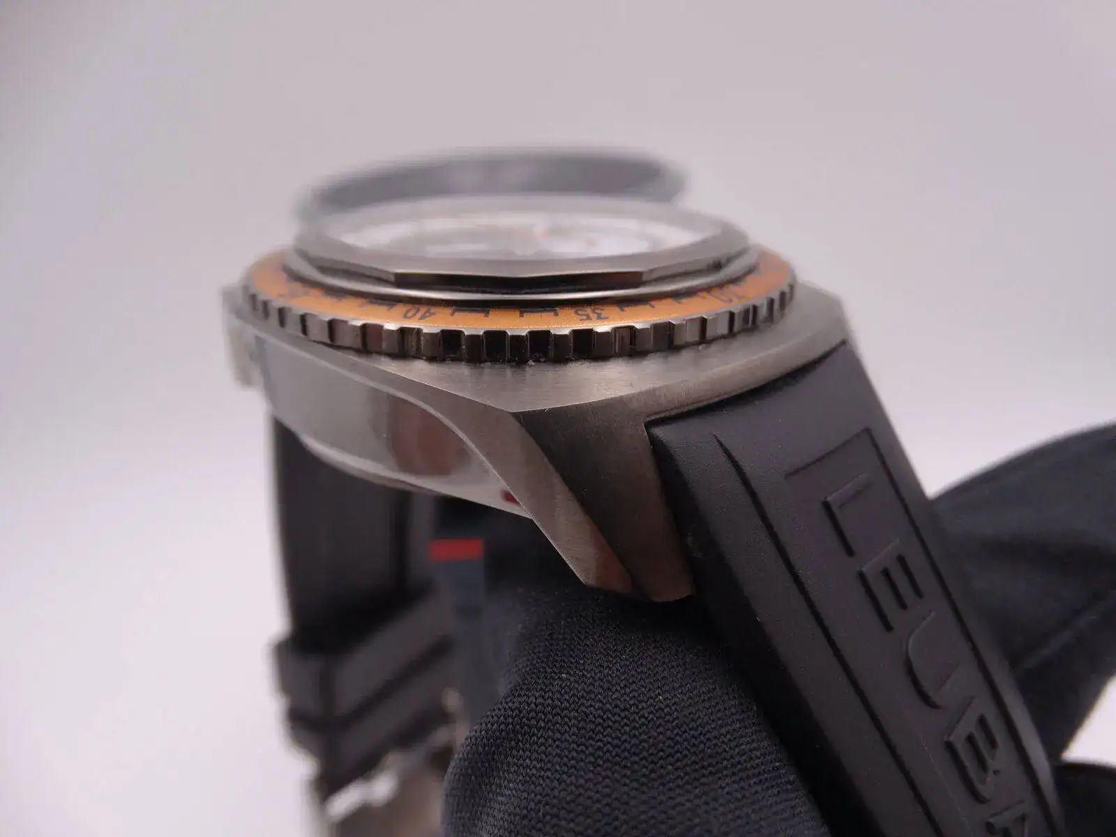 Favre Leuba Raider Sea Sky 3275.JPG