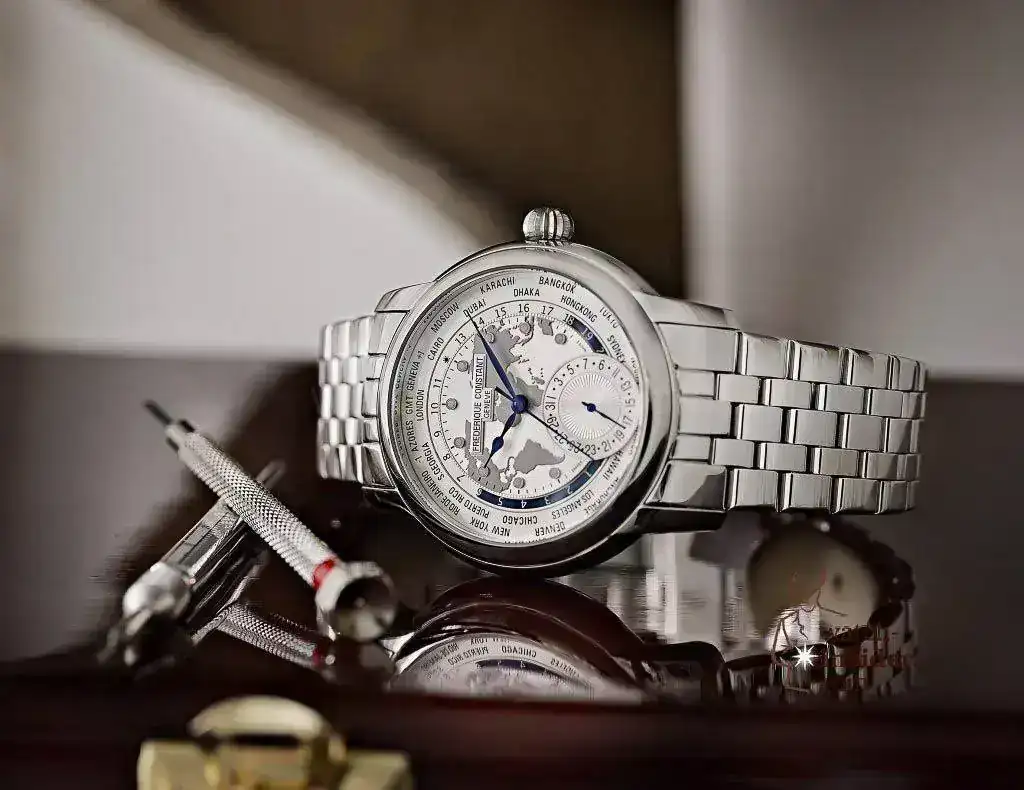 FC_Manufacture_Worldtimer_FC-718WM4H6B-1024x790.webp