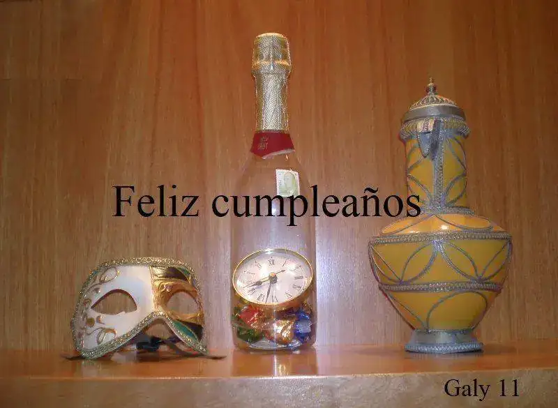 Feliz cumpleaños mensaj enuna botella1dm2.webp