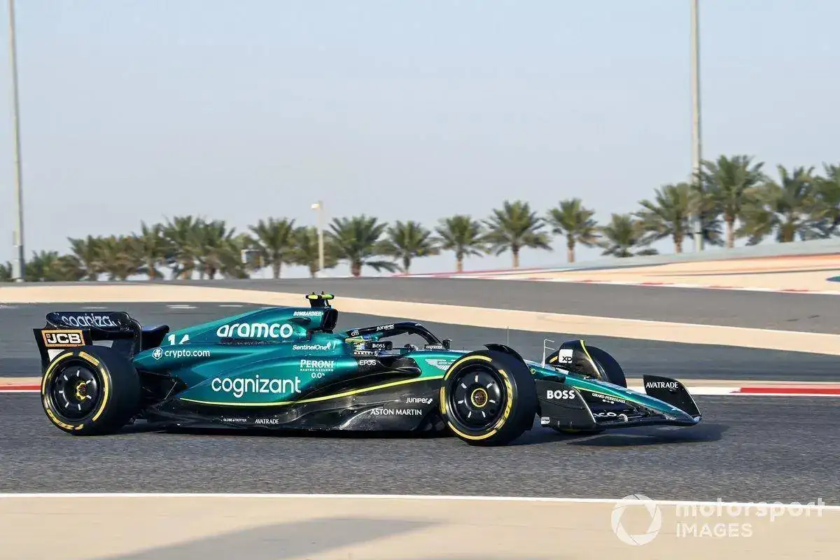 fernando-alonso-aston-martin-a-1.webp