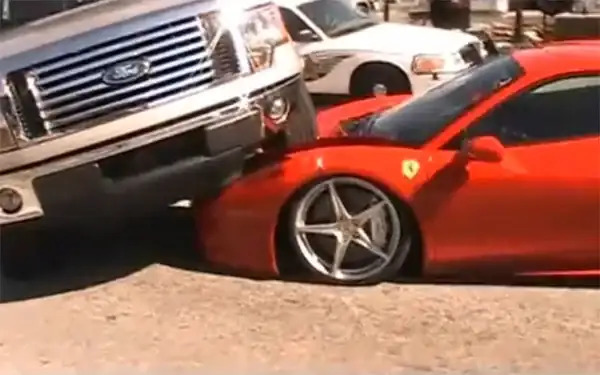Ferrari-458-Italia-vs-Ford-F150.webp