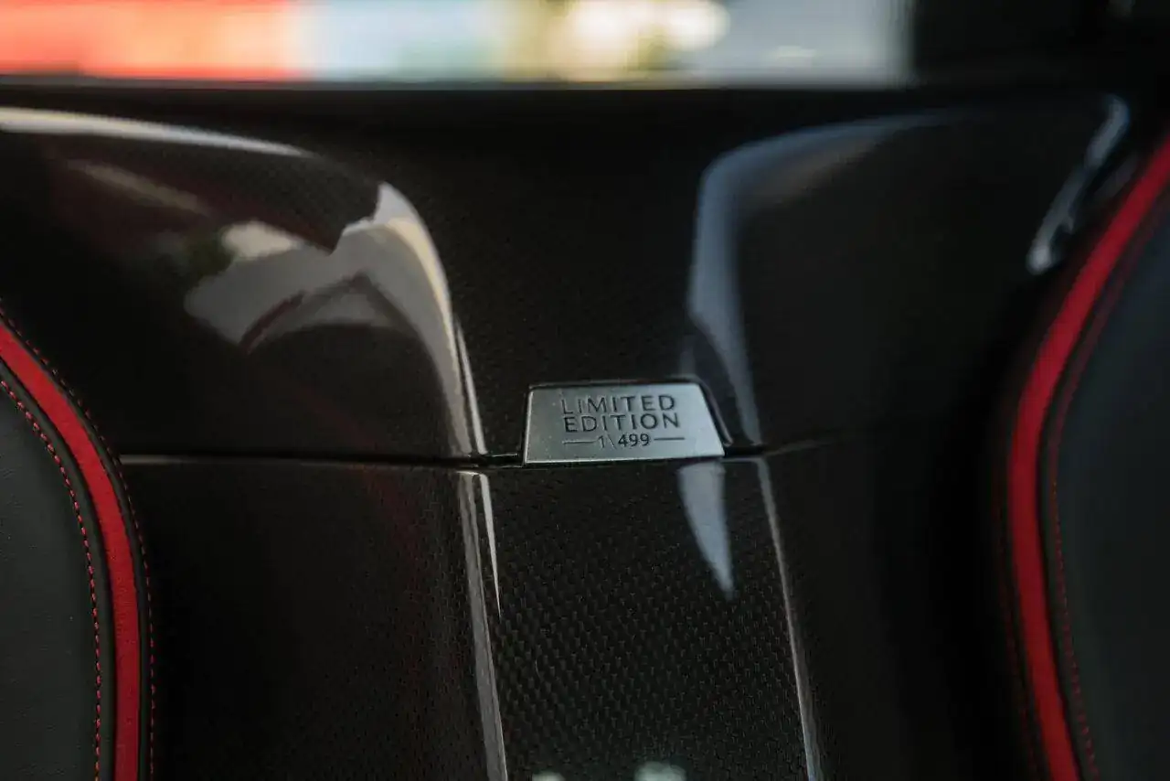 Ferrari-LaFerrari-67-of-68.webp