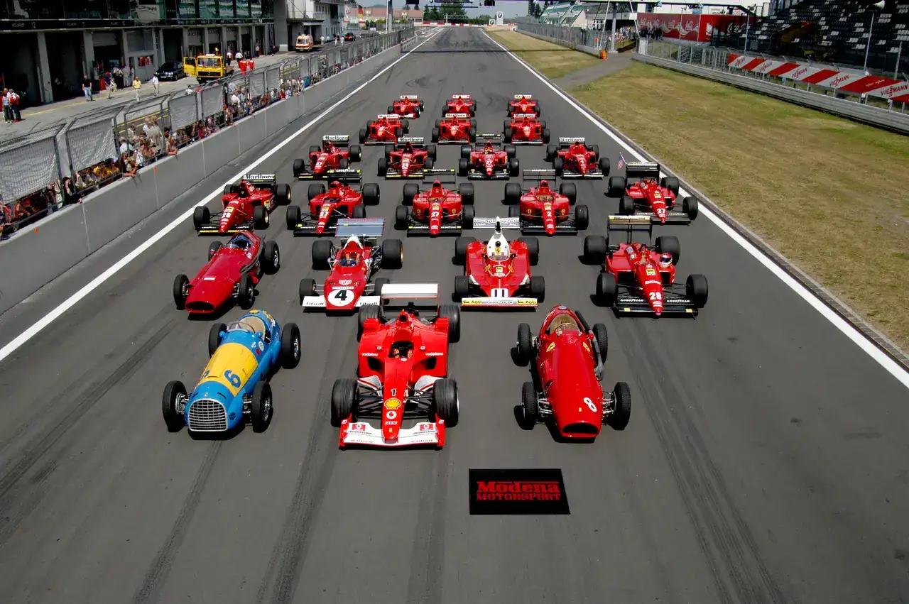 Ferrari_Formula_1_lineup_at_the_N%C3%BCrburgring.webp