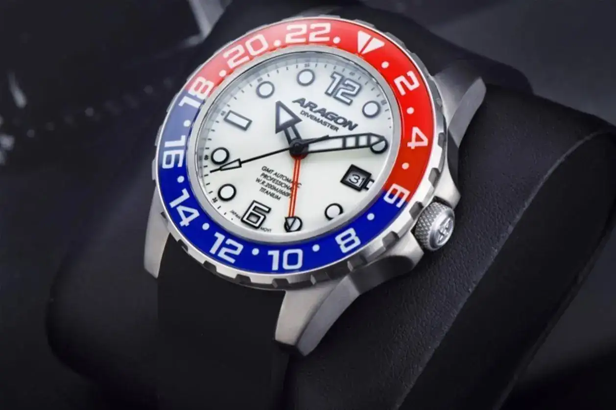 FF04670E-4116-4F7A-BF3F-1DBBC6BDF41C.webp