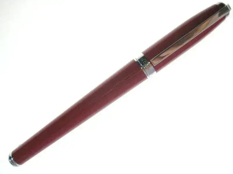-Fidelio-Lacquer-&-Palladium-Fountain-Pen-451402-5.webp
