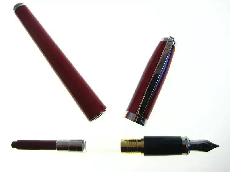 -Fidelio-Lacquer-&-Palladium-Fountain-Pen-451402-6.webp