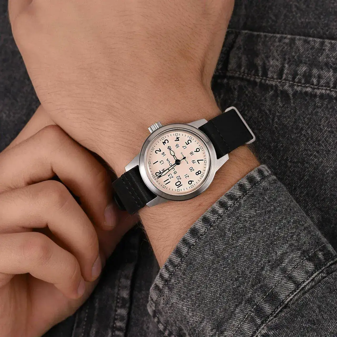 FIELD BULOVA.webp