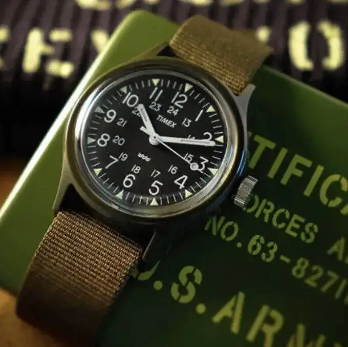 FIELD TIMEX CAMPER.webp