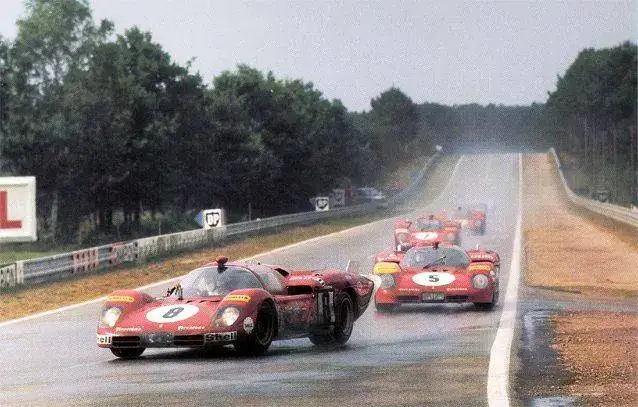 Film_LeMans_Voiture_05.jpg