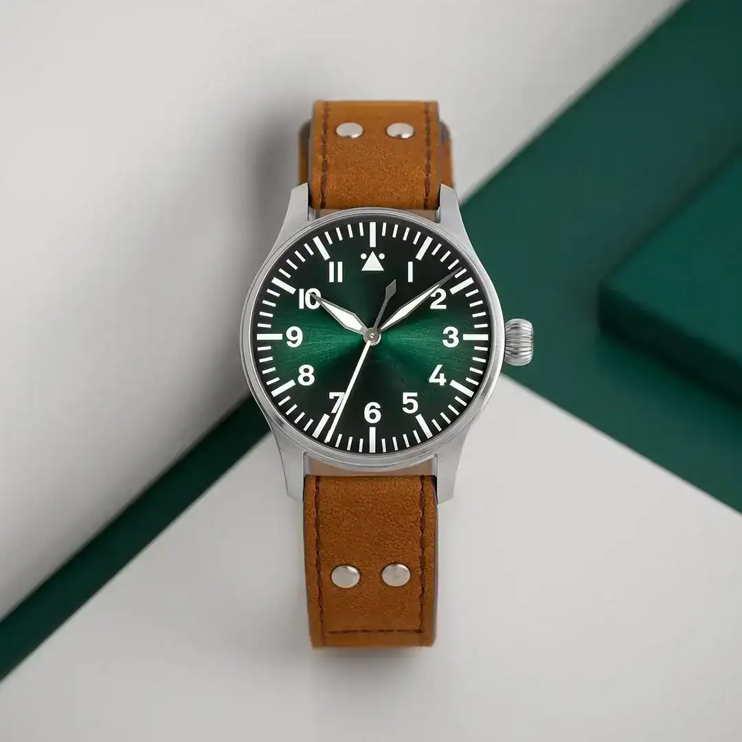flieger-klassik-36-sunray-green-automatik-top-ausfuehrung-fliegerband-im-alten-stil-braun-n~7.webp